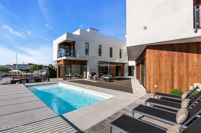 1826 Southeast Drive, Point Pleasant, NJ 08742
