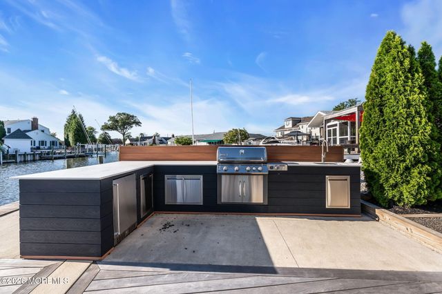 1826 Southeast Drive, Point Pleasant, NJ 08742