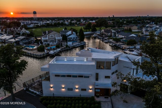 1826 Southeast Drive, Point Pleasant, NJ 08742