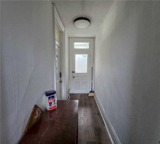 1809 Rialto St, Troy Hill, PA 15212