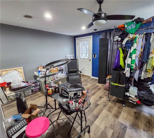 1809 Rialto St, Troy Hill, PA 15212