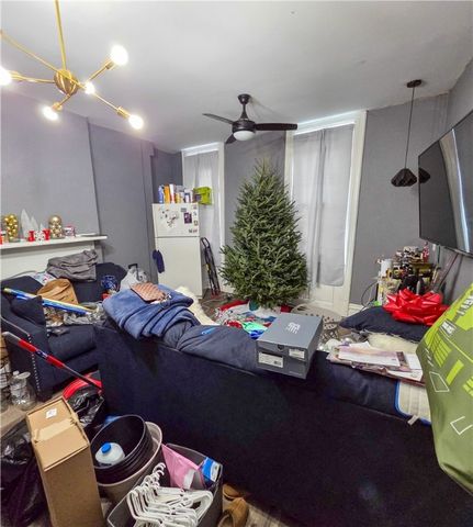 1809 Rialto St, Troy Hill, PA 15212