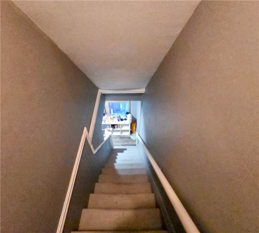 1809 Rialto St, Troy Hill, PA 15212