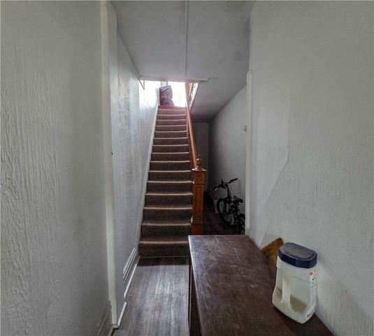 1809 Rialto St, Troy Hill, PA 15212