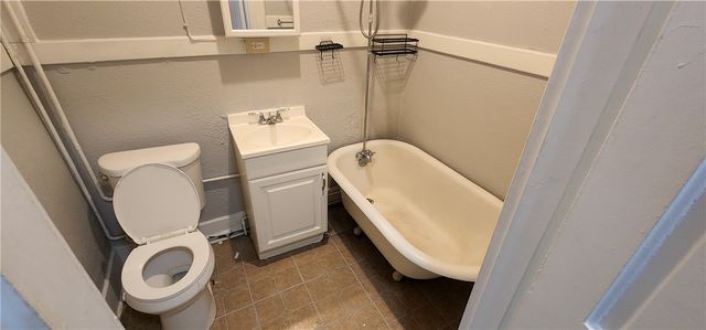 1809 Rialto St, Troy Hill, PA 15212