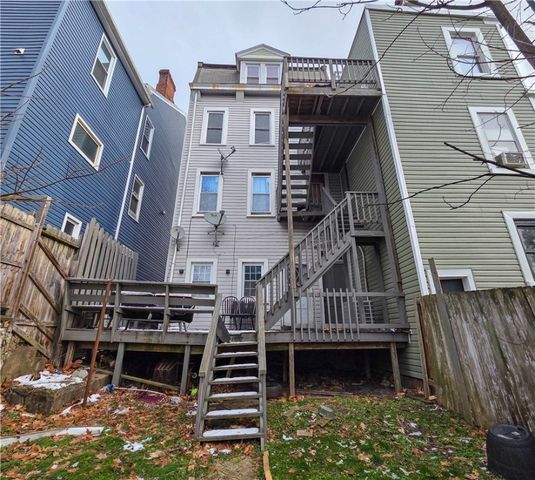 1809 Rialto St, Troy Hill, PA 15212