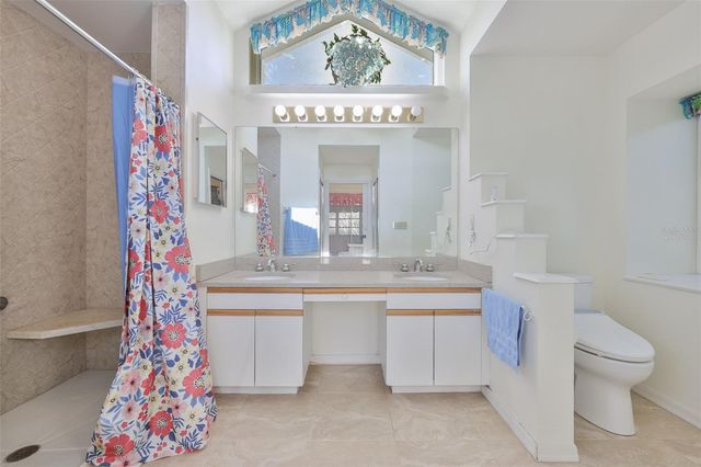 2023 NEW BEDFORD DRIVE, Sun City Center, FL 33573