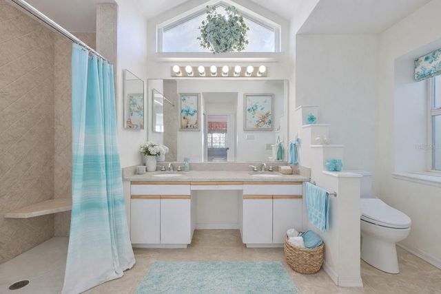 2023 NEW BEDFORD DRIVE, Sun City Center, FL 33573