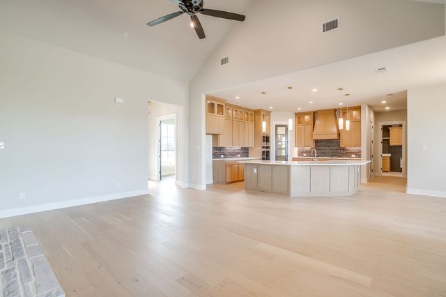 310 Waterfall Ranch Road, Waxahachie, TX 75167