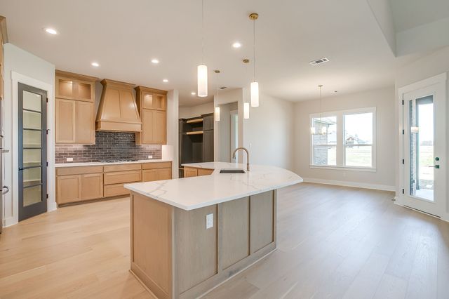 310 Waterfall Ranch Road, Waxahachie, TX 75167