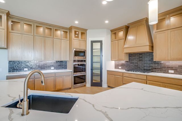 310 Waterfall Ranch Road, Waxahachie, TX 75167