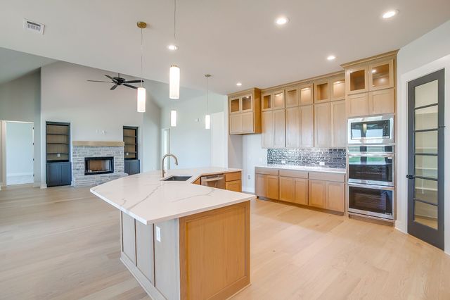 310 Waterfall Ranch Road, Waxahachie, TX 75167