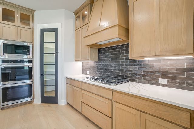 310 Waterfall Ranch Road, Waxahachie, TX 75167