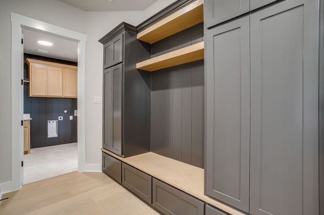 310 Waterfall Ranch Road, Waxahachie, TX 75167