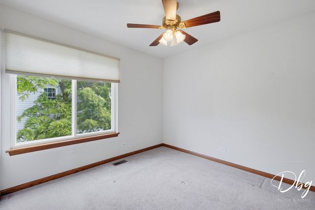 566 W Wildspring Road, Round Lake, IL 60073