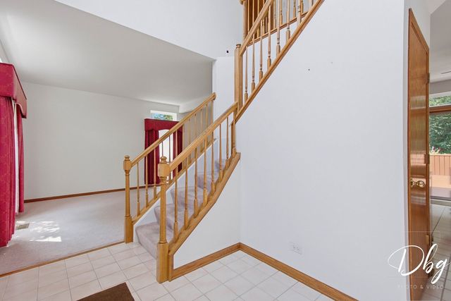 566 W Wildspring Road, Round Lake, IL 60073