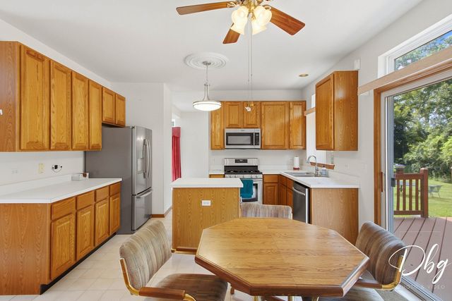 566 W Wildspring Road, Round Lake, IL 60073