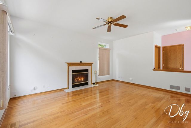 566 W Wildspring Road, Round Lake, IL 60073
