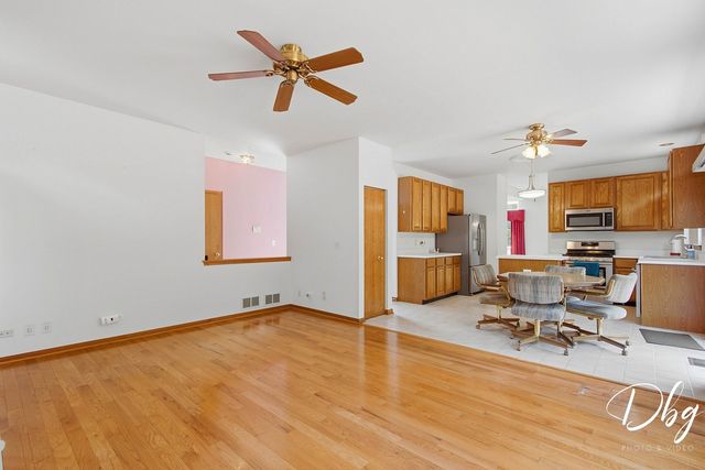 566 W Wildspring Road, Round Lake, IL 60073