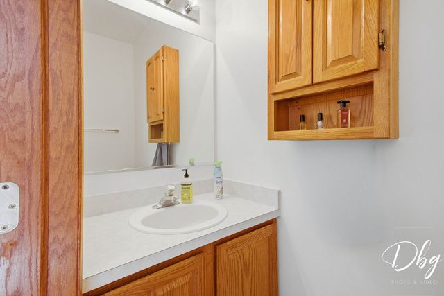566 W Wildspring Road, Round Lake, IL 60073