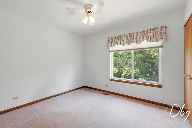 566 W Wildspring Road, Round Lake, IL 60073