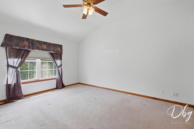 566 W Wildspring Road, Round Lake, IL 60073