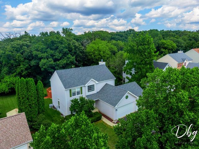 566 W Wildspring Road, Round Lake, IL 60073