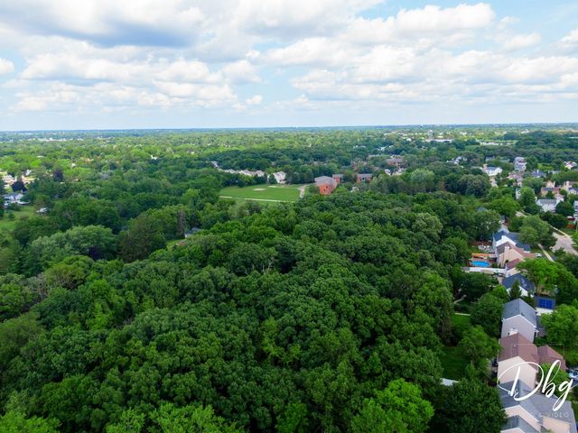566 W Wildspring Road, Round Lake, IL 60073