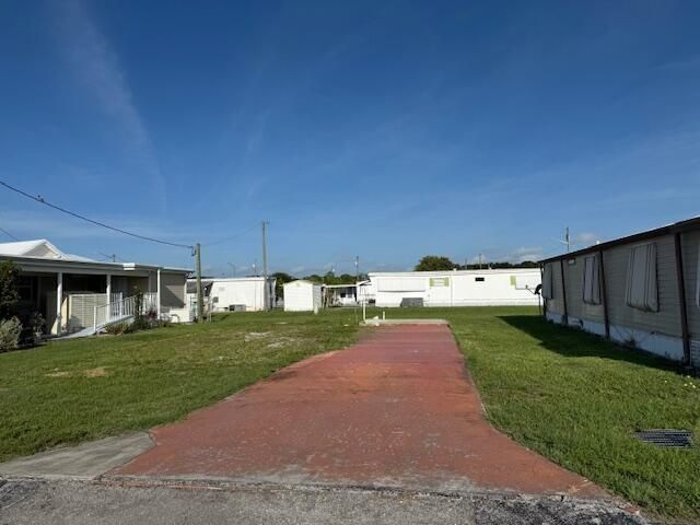 2023 St Lucie Blvd 308, Fort Pierce, FL 34946