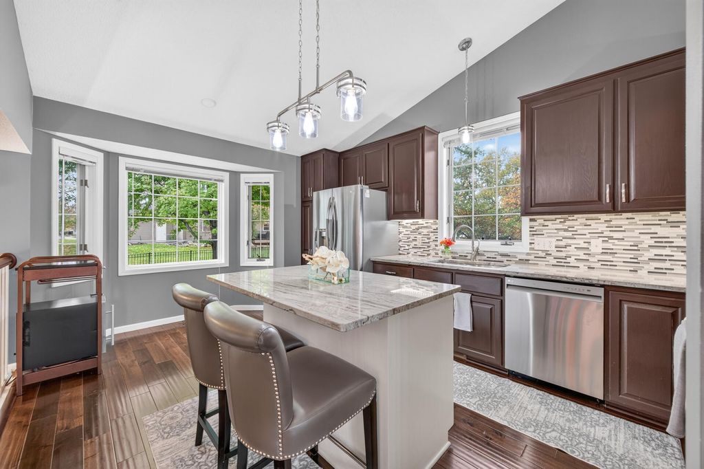 10007 Hidden Oaks Lane N, Champlin, MN 55316 — photo 5