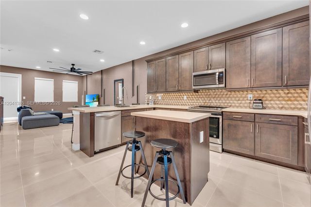 11537 SW 13th Court, Pembroke Pines, FL 33025