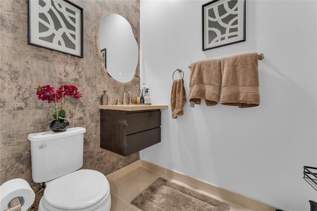 11537 SW 13th Court, Pembroke Pines, FL 33025