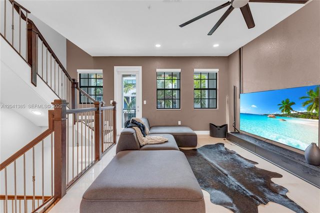11537 SW 13th Court, Pembroke Pines, FL 33025