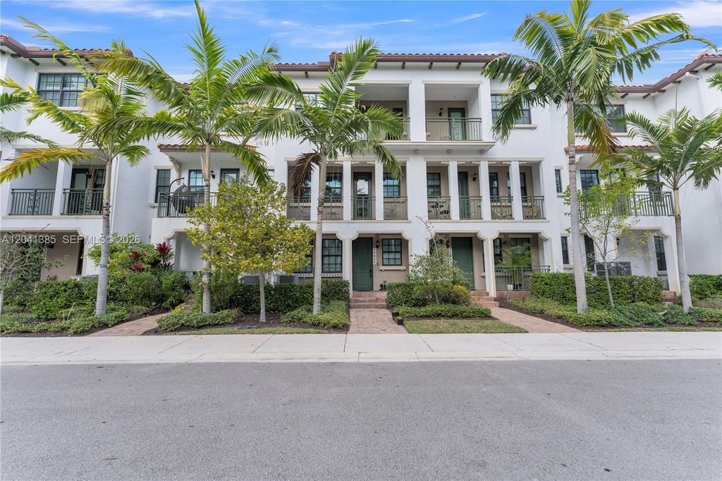 11537 SW 13th Court, Pembroke Pines, FL 33025