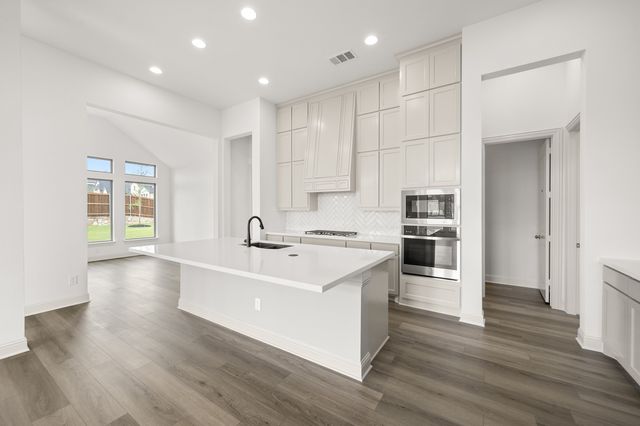 3043 Farmhouse Drive, Midlothian, TX 76065
