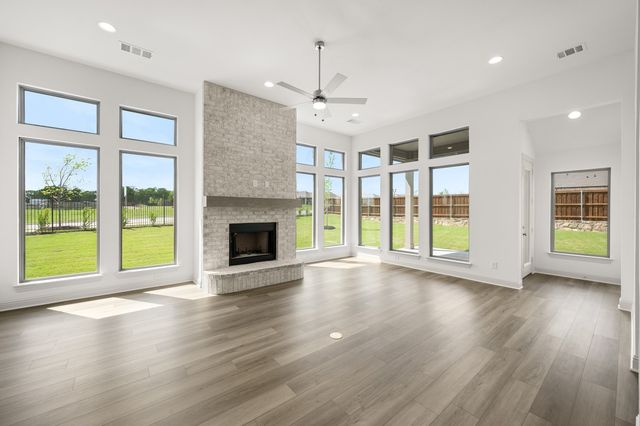 3043 Farmhouse Drive, Midlothian, TX 76065