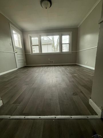 907 N Mason Street, Saginaw, MI 48602
