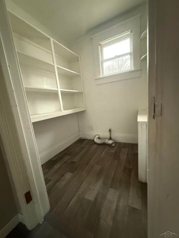 907 N Mason Street, Saginaw, MI 48602