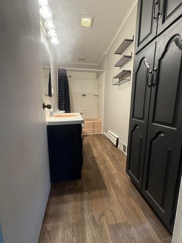 907 N Mason Street, Saginaw, MI 48602