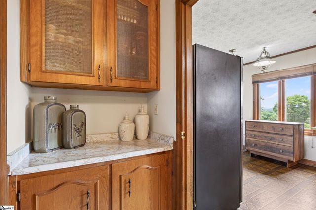 122 Mountain View Drive, Pickens, SC 28671