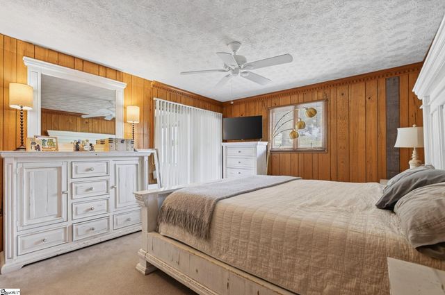 122 Mountain View Drive, Pickens, SC 28671
