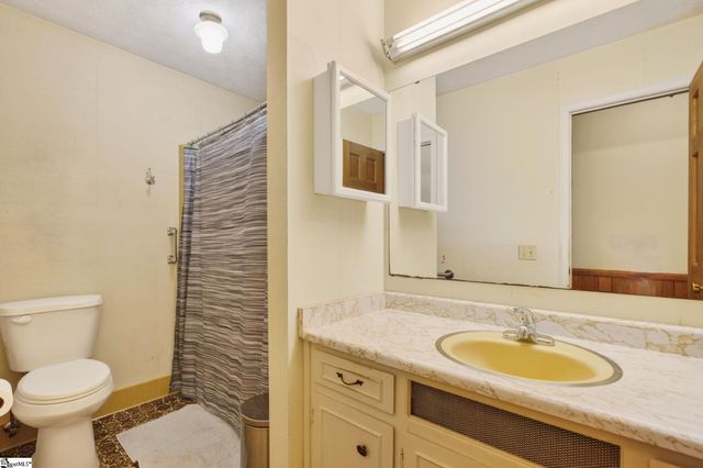 122 Mountain View Drive, Pickens, SC 28671