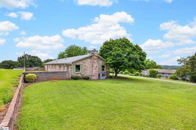 122 Mountain View Drive, Pickens, SC 28671