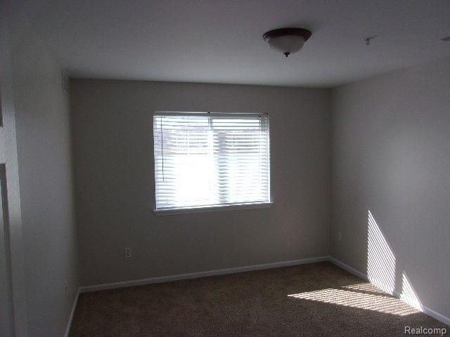 866 Amanda Lane, Pontiac, MI 48340