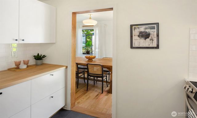 5106 47th Avenue NE, Seattle, WA 98105