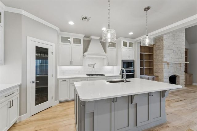 15508 Bergman Circle, Edmond, OK 73013