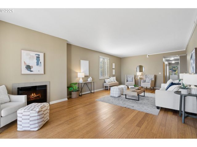 2211 Sw 1st Ave 1704, Portland, OR 97201