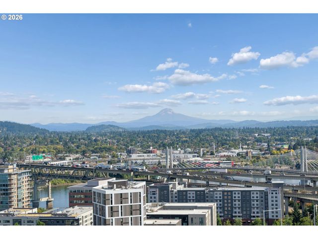 2211 Sw 1st Ave 1704, Portland, OR 97201
