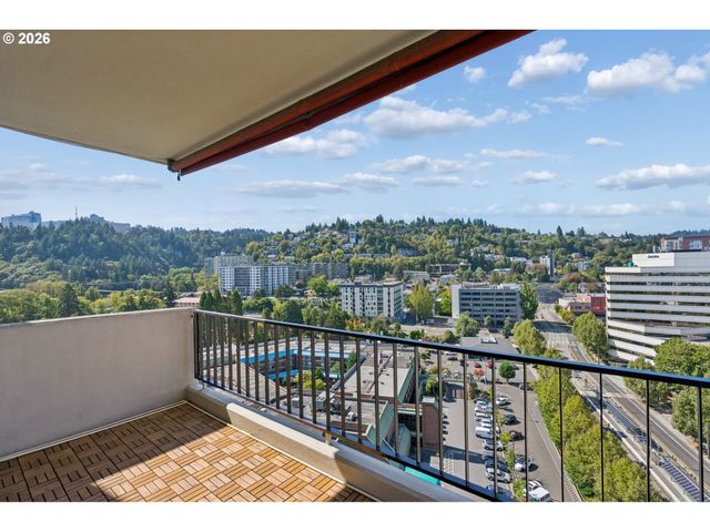 2211 Sw 1st Ave 1704, Portland, OR 97201