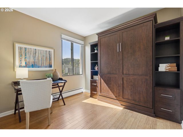 2211 Sw 1st Ave 1704, Portland, OR 97201